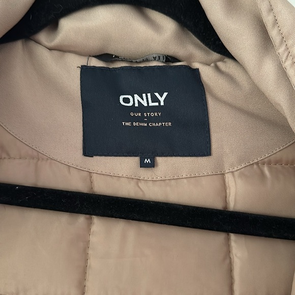 Cute ONLY Tan Winter Jacket with Removable Fur Trim - Picture 5 of 7